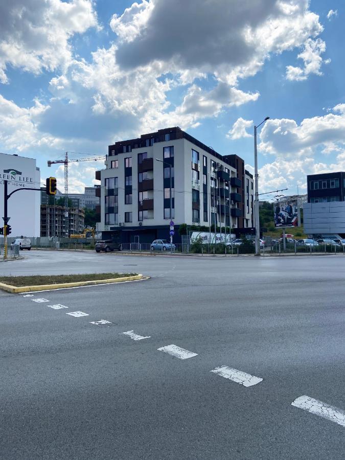 на няколко минути от летището Appartement