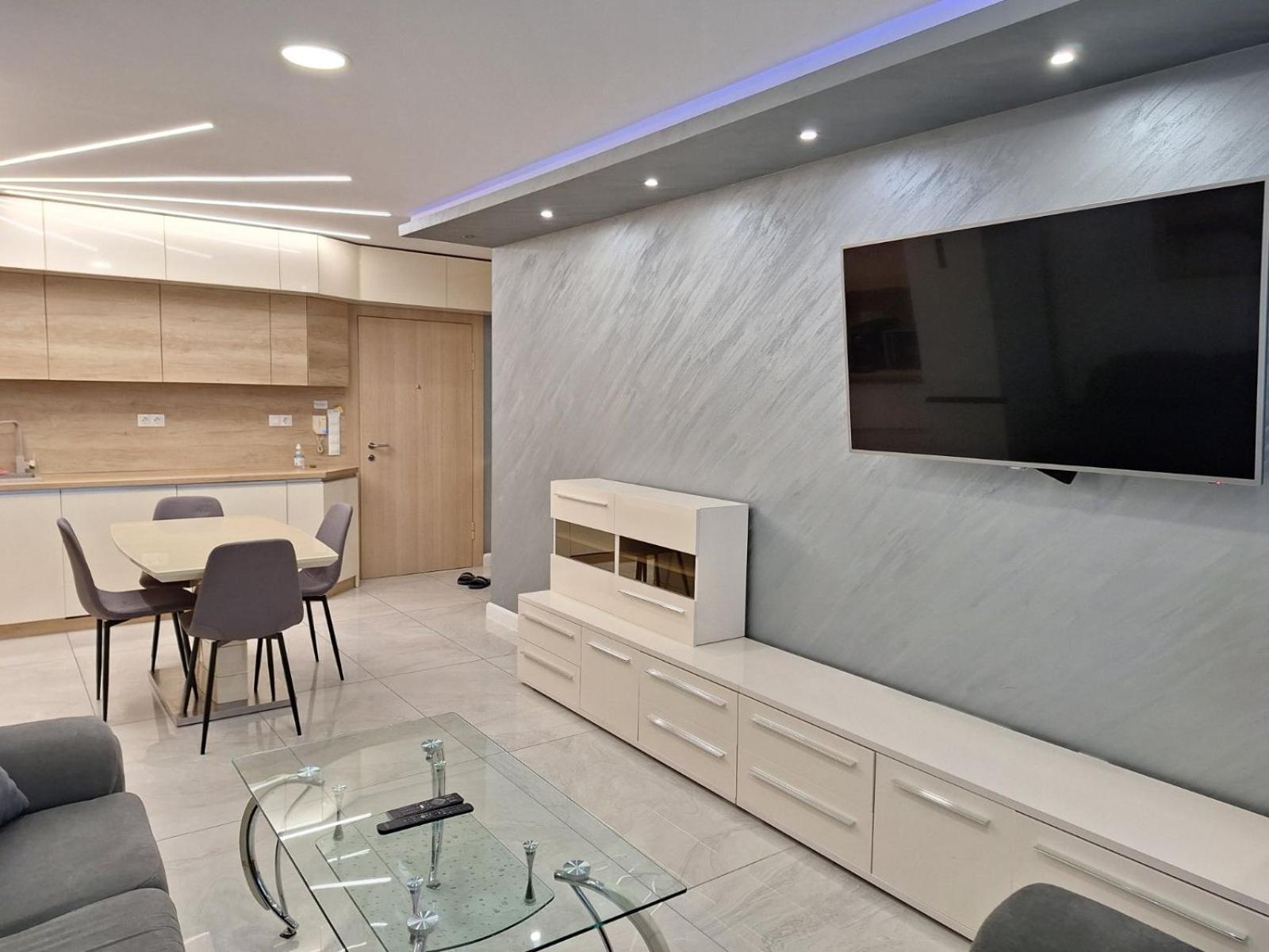 на няколко минути от летището Appartement